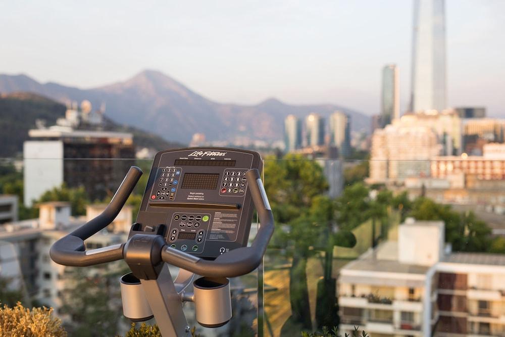 Solace Hotel Σαντιάγκο Εξωτερικό φωτογραφία A NordicTrack machine