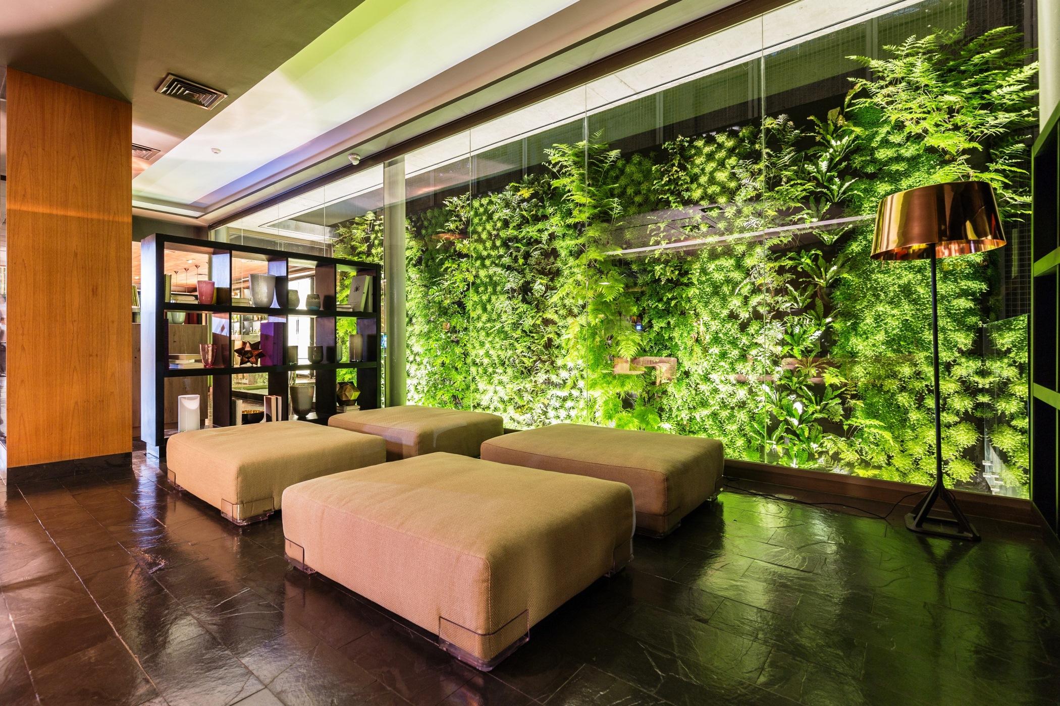 Solace Hotel Σαντιάγκο Εξωτερικό φωτογραφία Living wall in a hotel