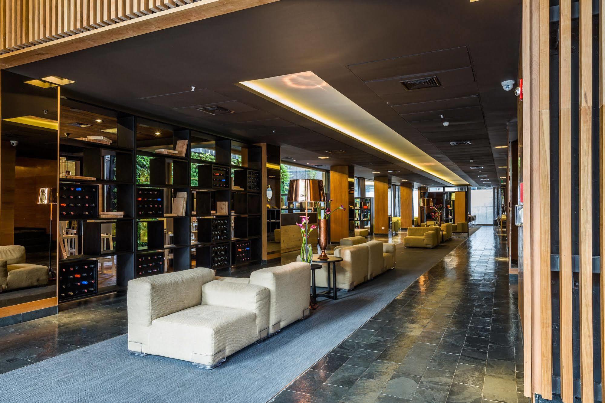 Solace Hotel Σαντιάγκο Εξωτερικό φωτογραφία The library